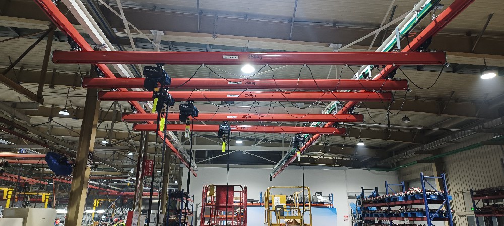 輕型KBK軌道起重機(jī)